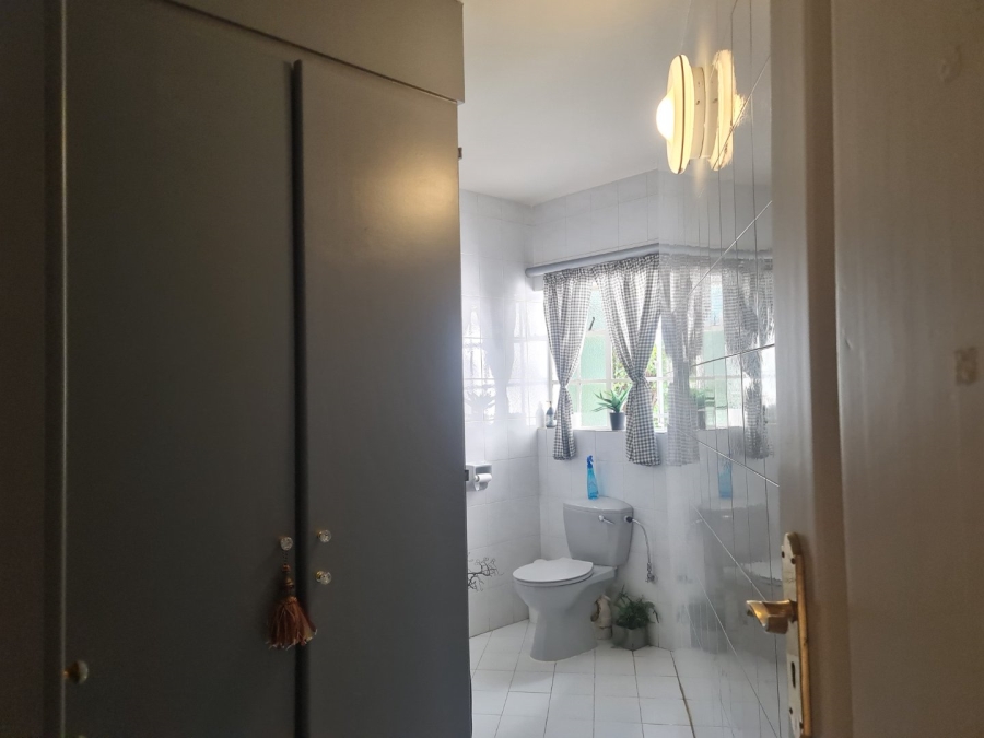 4 Bedroom Property for Sale in Safari Gardens North West